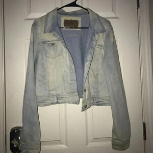 🧾 Light Wash Jean Jacket